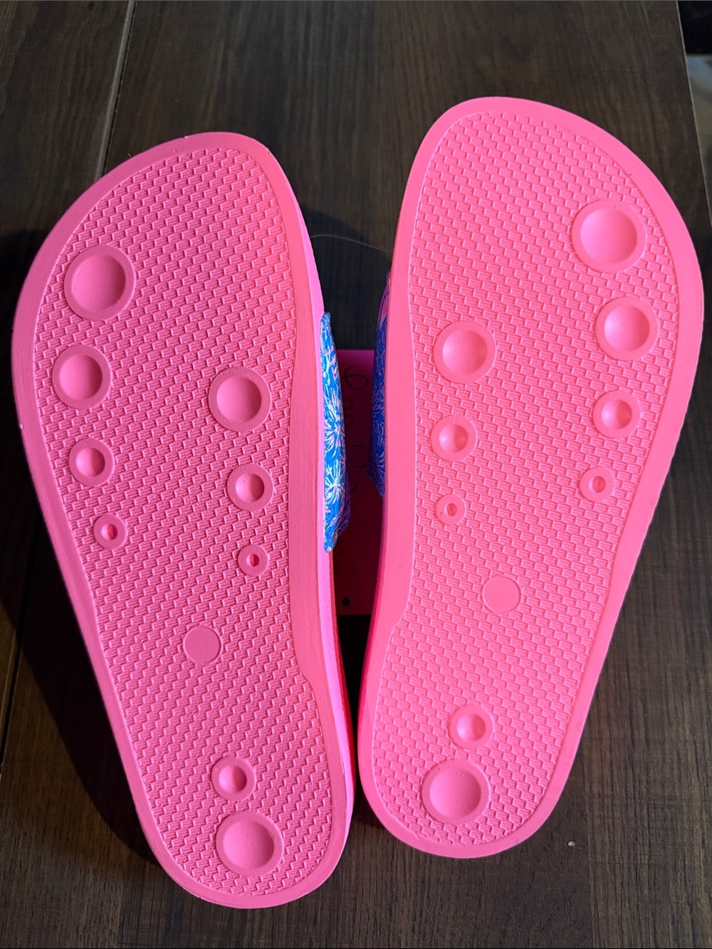 Lilly Pulitzer slides - Picture 4 of 5